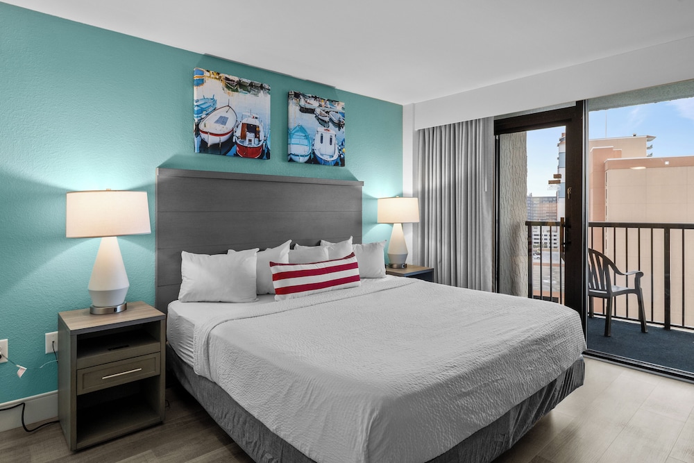 Mariner Ocean View Deluxe Two Bedroom Condo - Photo 6