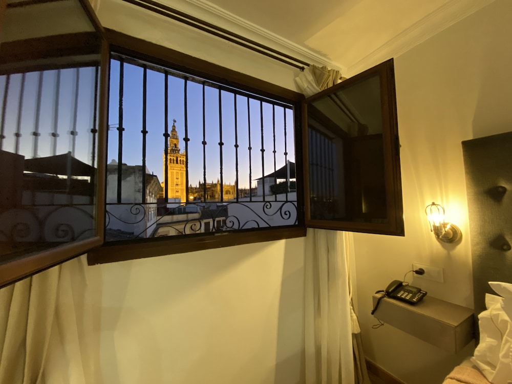 Exclusive Apartment - Photo 5
