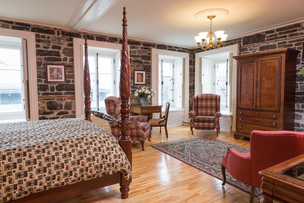 Deluxe Room, 1 Queen Bed, No Elevator