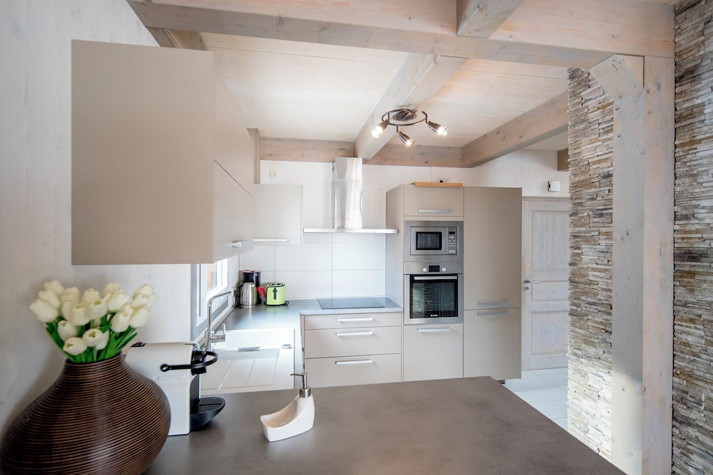 Ferienhaus # 35 mit IR-Sauna & Whirlpool innen