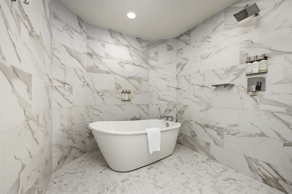 Premium Suite, 1 Bedroom - Photo 4