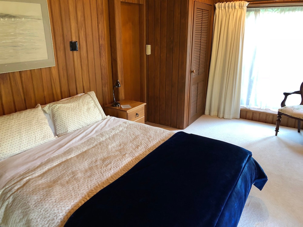 Design Chalet, 2 Bedrooms, Park View photo 3