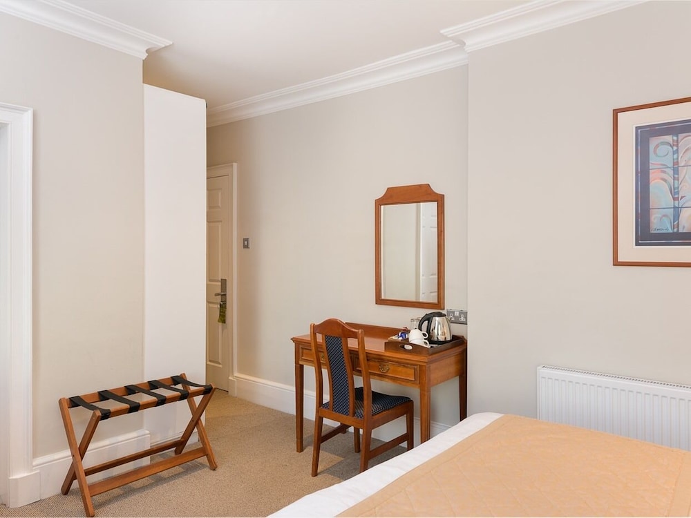 Standard Double Room, Ensuite photo 2