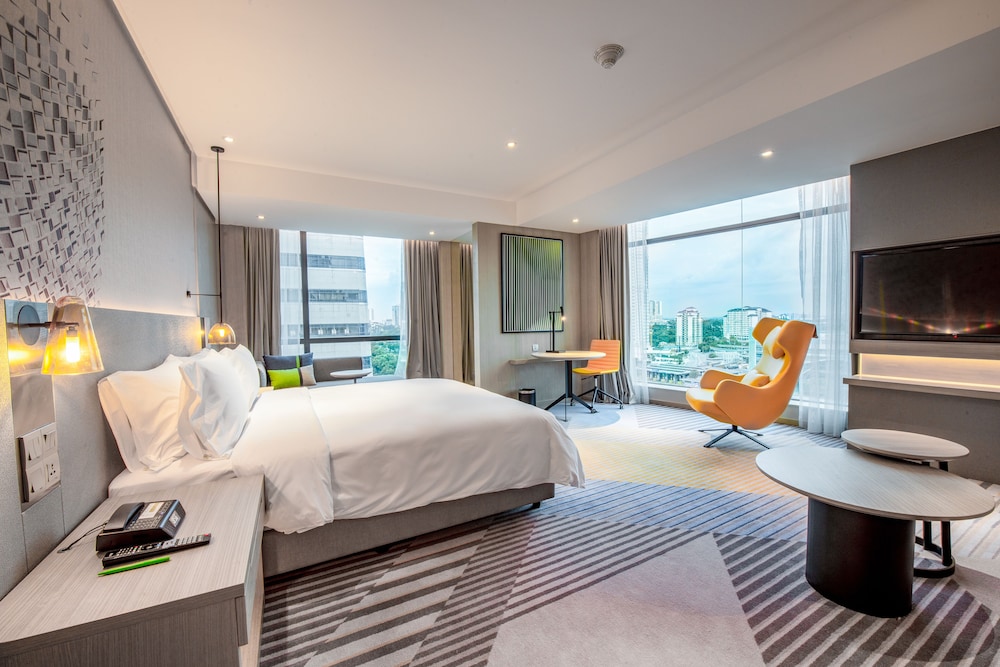 Suite, 1 King Bed, Sea View