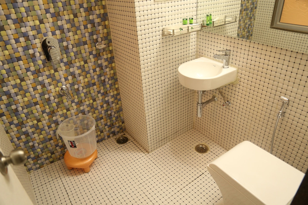 Economy Double Room photo 2