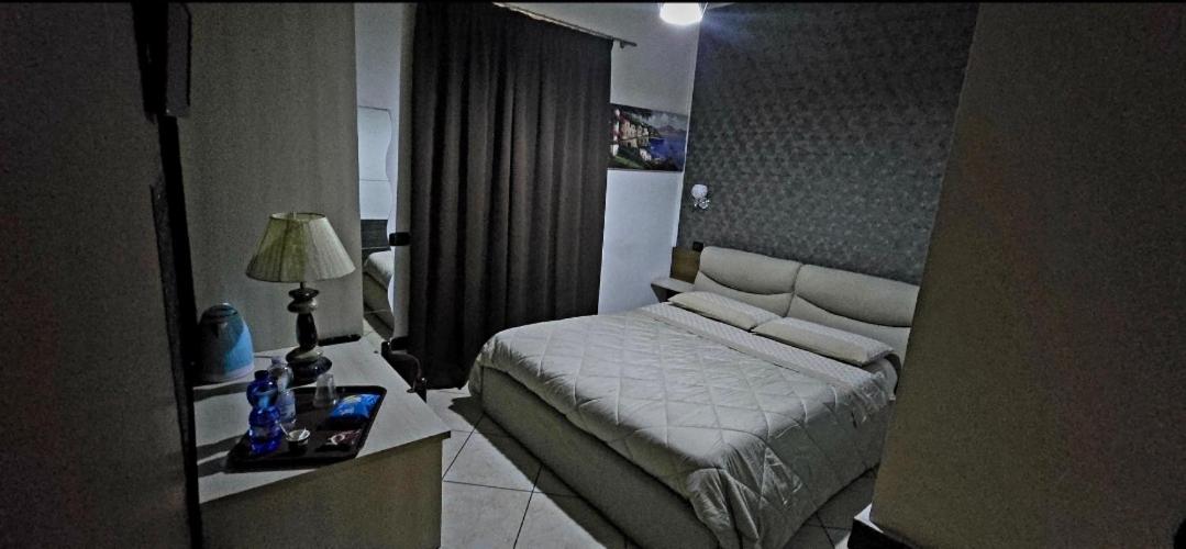 Small Double Room - Photo 9