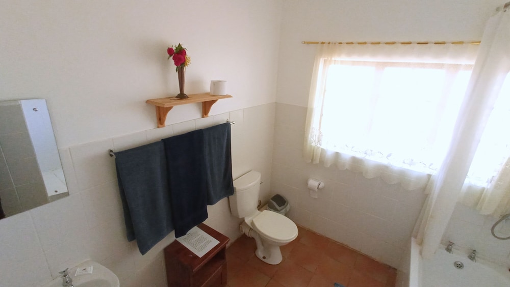 Self-Catering Cottage 1 photo 3