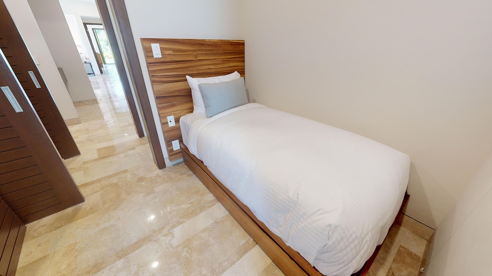 Villa, 3 Bedrooms (Middle floor) - Photo 5