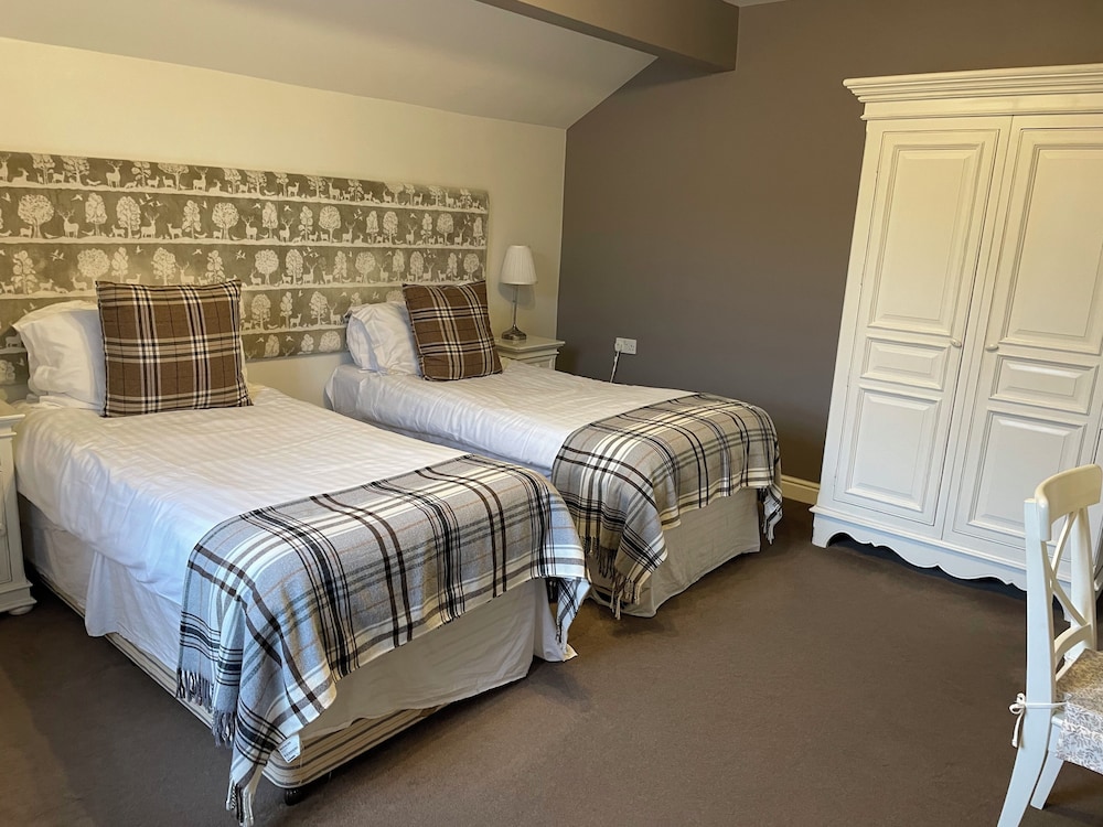 Standard Twin Room, 2 Twin Beds - Photo 3