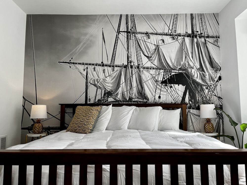 Classic Room, 1 King Bed