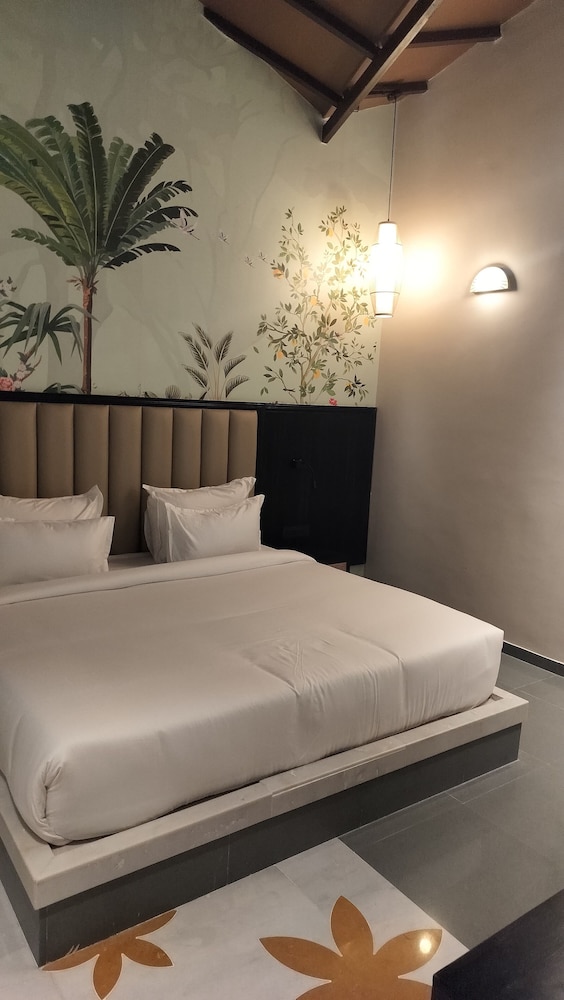 Grand Double Room, Garden View