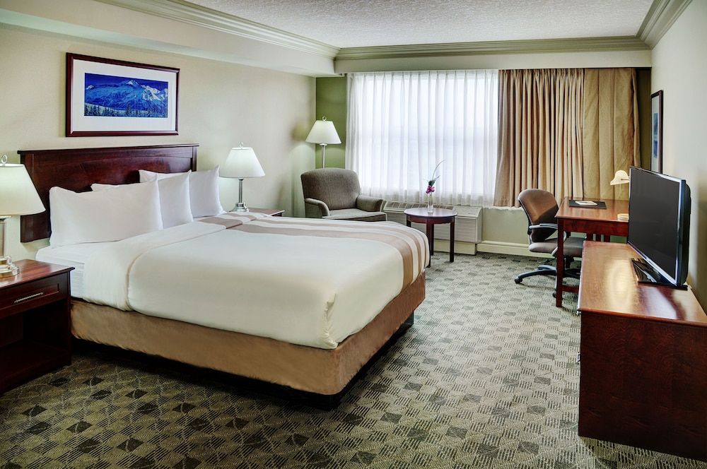 Deluxe Room, 1 Queen Bed, Annex Building photo 1