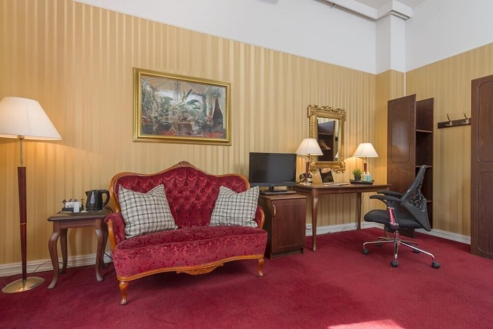 Deluxe Double or Twin Room photo 1