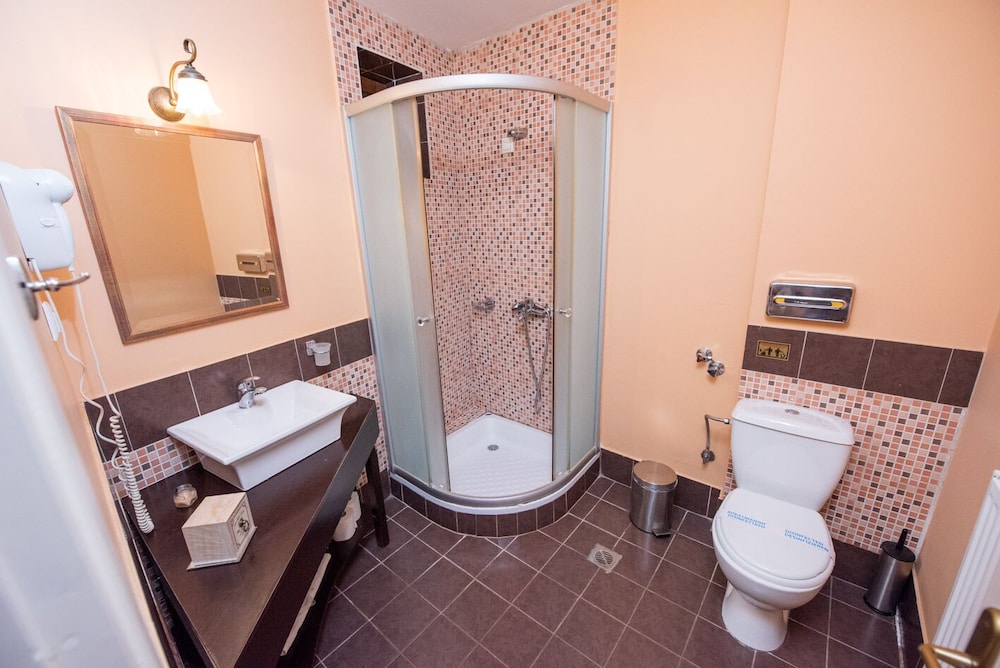Superior Double Room - Photo 8