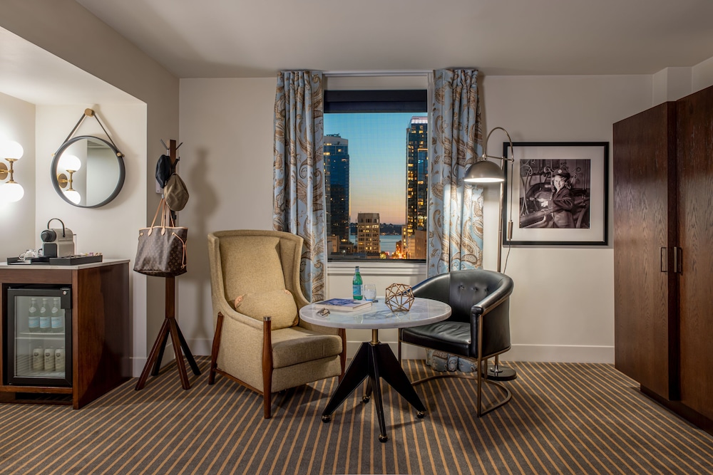 Studio Suite, 1 King Bed, View (Water View)