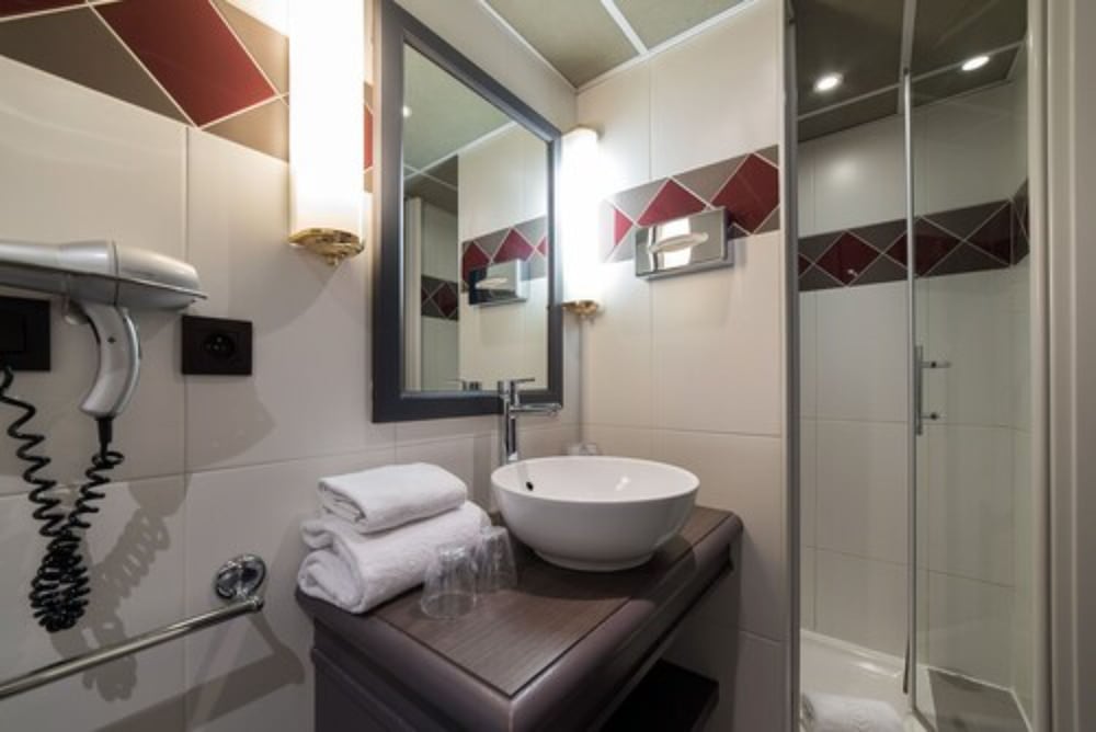 Premium Double Room - Photo 17