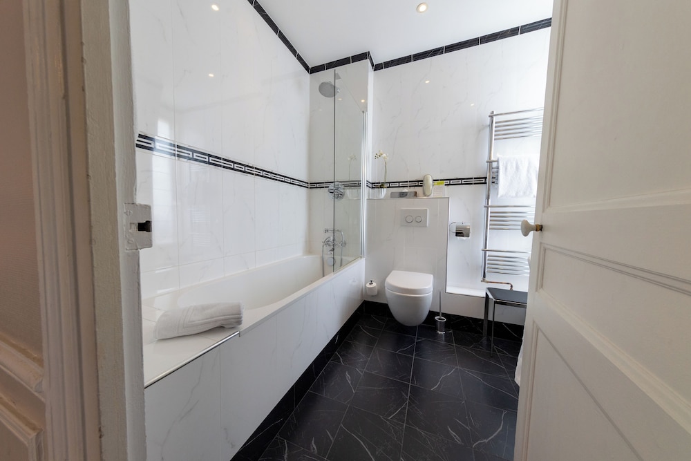 Classic Room, 1 Double Bed, Park View - Photo 5
