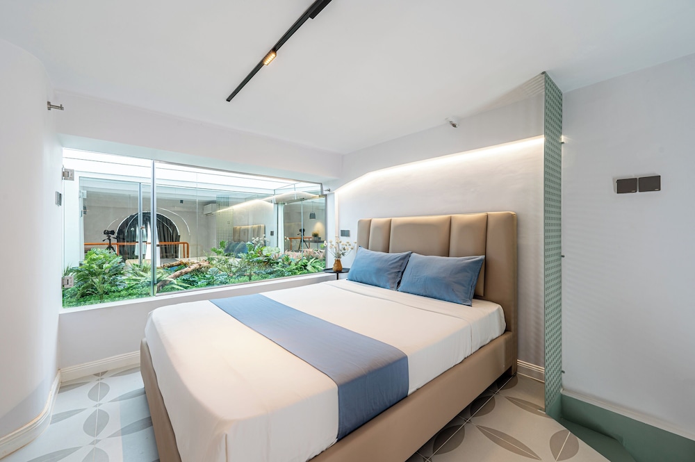 Premium Apartment, City View