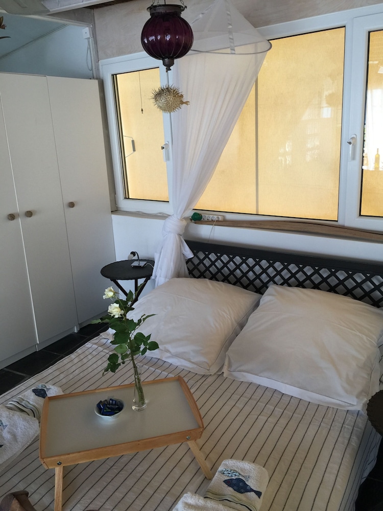 Panoramic Studio Suite , 1 Queen Bed , Sea View photo 1