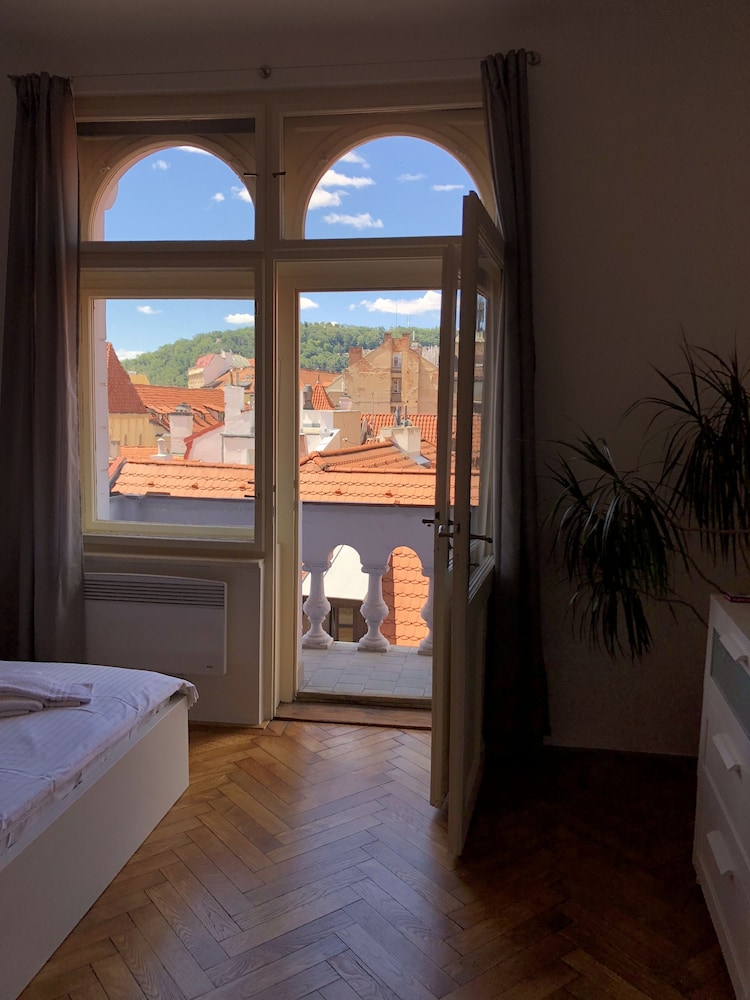 Panoramic Studio, Kitchenette