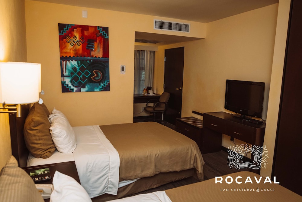 Standard Double Room, 2 Double Beds - Photo 5
