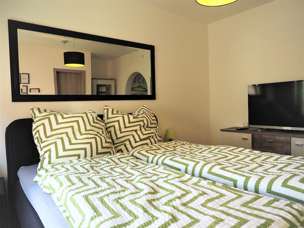 Standard Apartment, Ensuite photo 3
