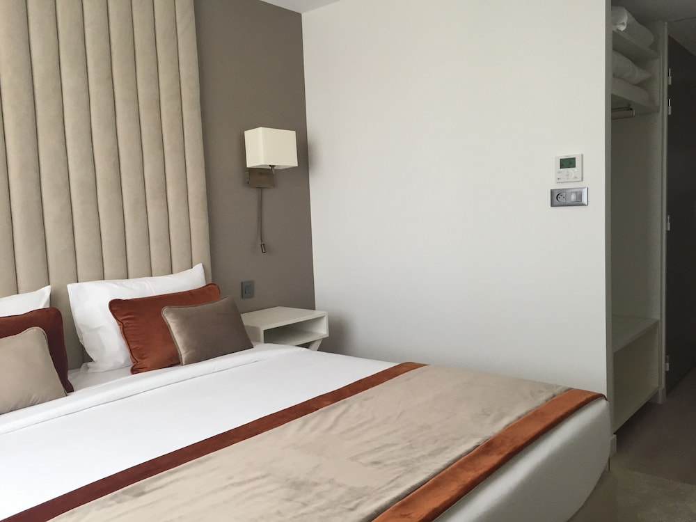 City Double Room, 1 Double Bed - Photo 5