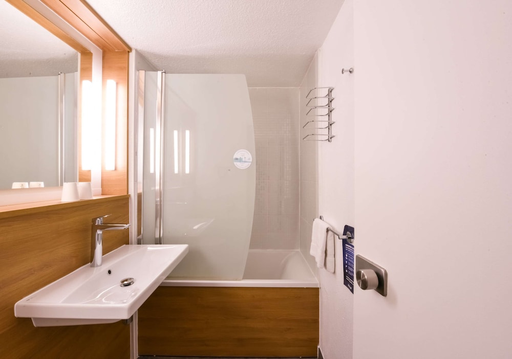 Standard Room, 1 Double Bed (Next Generation) - Photo 6