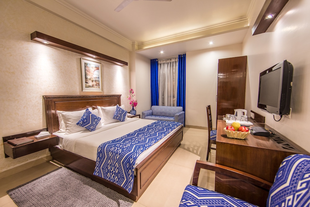 Deluxe Suite - Photo 2