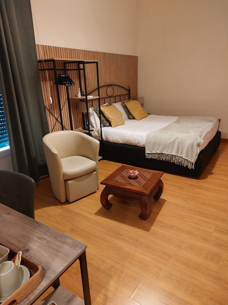 Tripla Deluxe Matrimoniale con Balcone, Vista città, N2