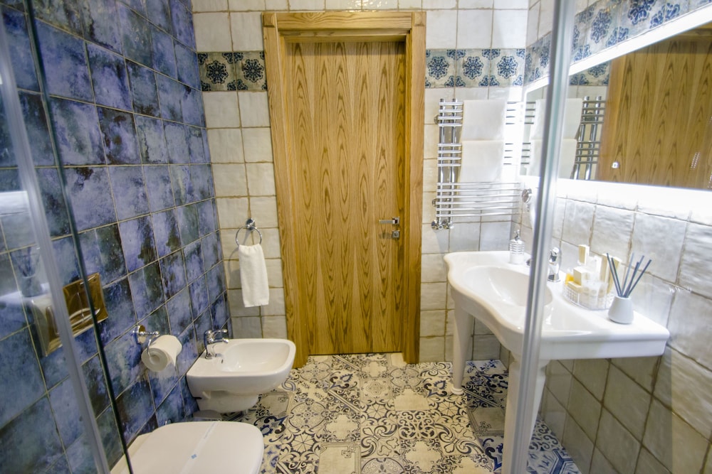 Luxury Suite photo 2