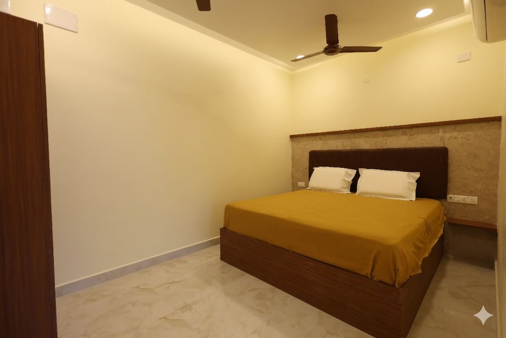 Classic Double Room, City View