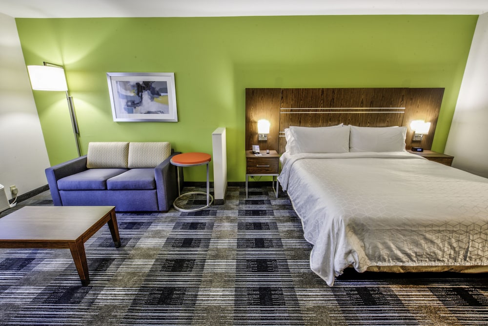 Suite, 1 King Bed, Accessible (Communication) photo 2