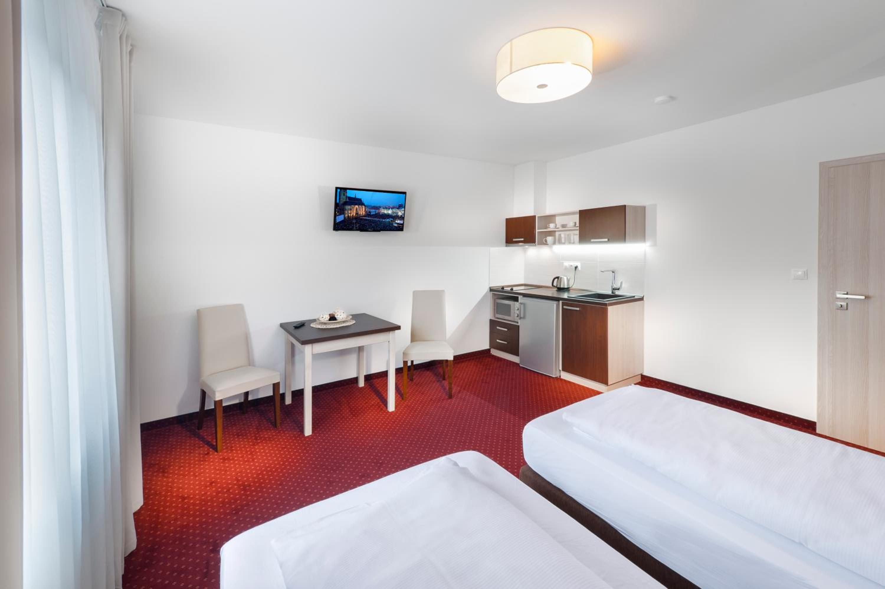 Standard Double or Twin Room photo 3