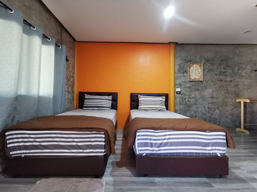 Superior Twin Room - Photo 8