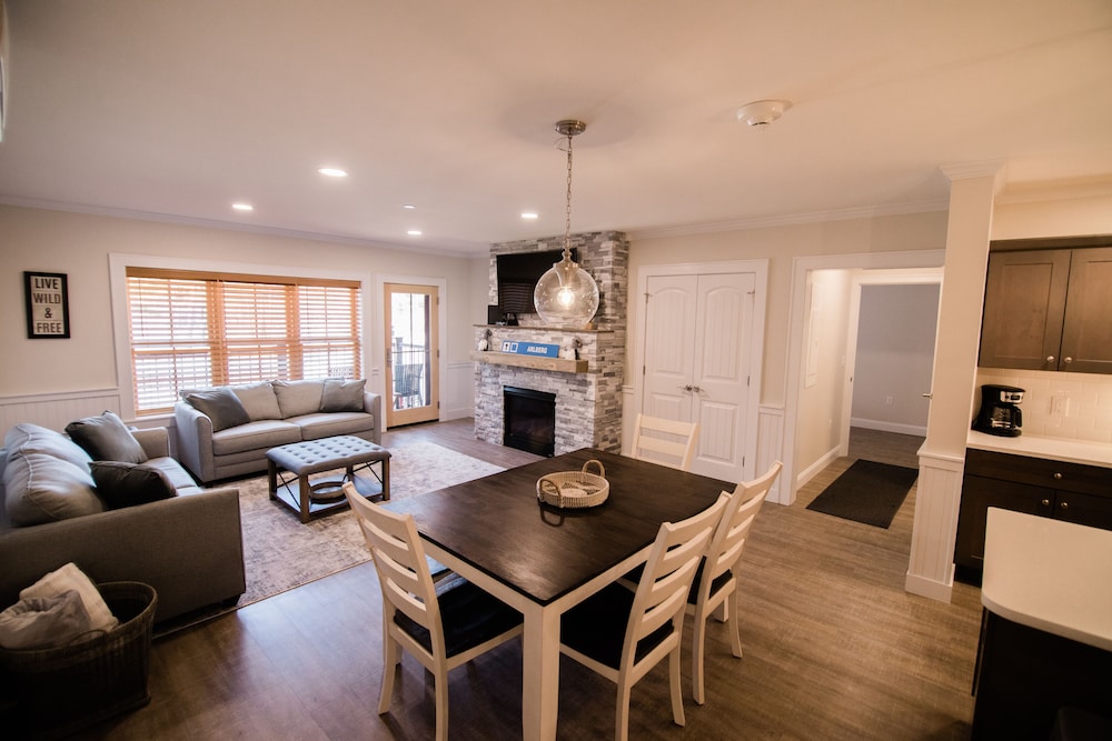 Condo, 2 Bedroom Mountainside(154)