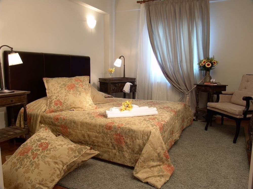Premium Twin Room photo 1