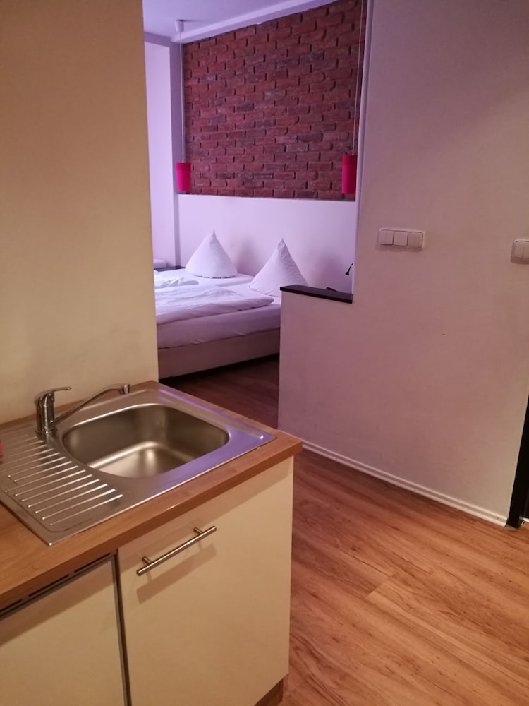 Standard Twin Room, Kitchen