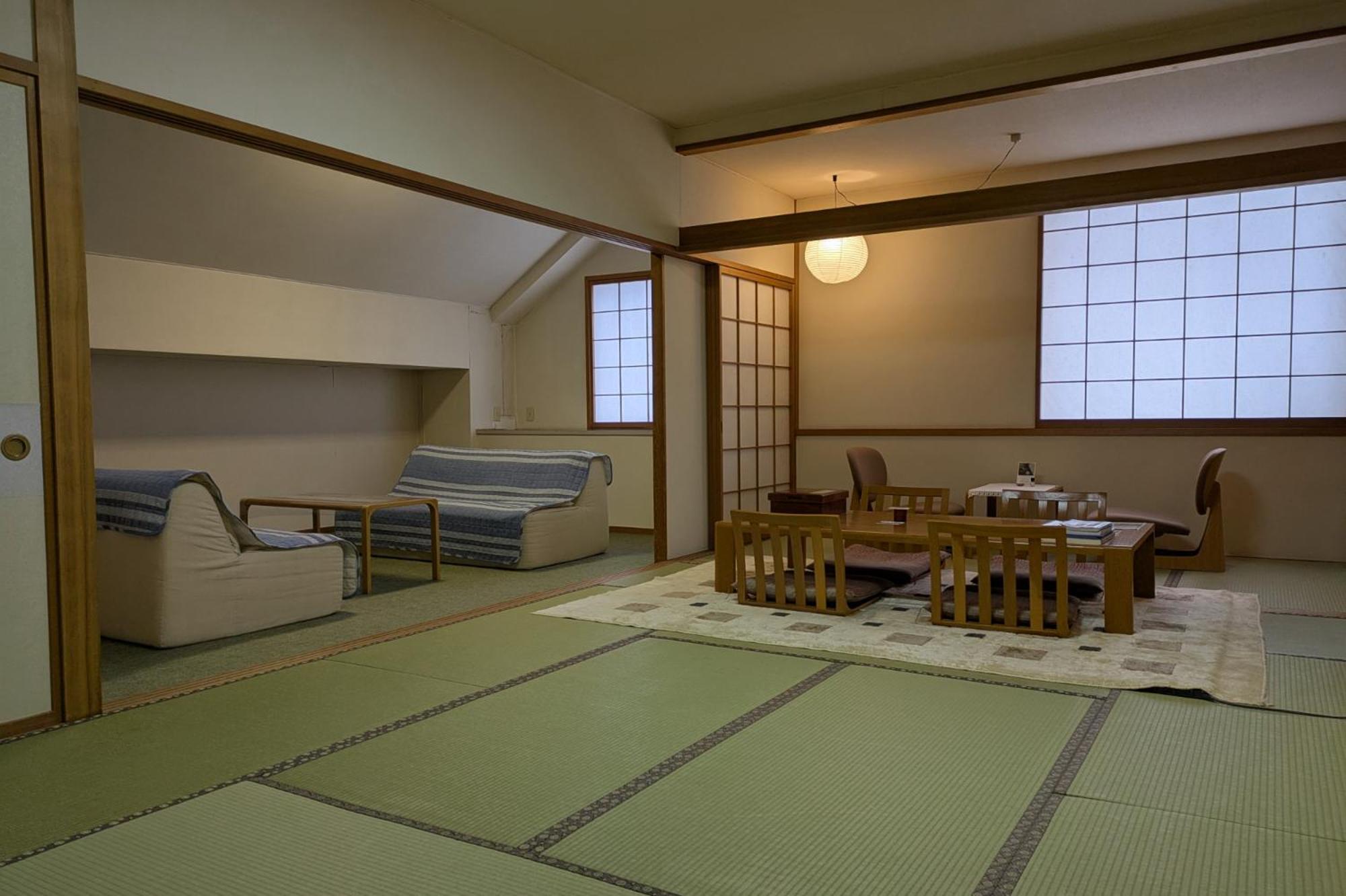 Japanese-Style Room