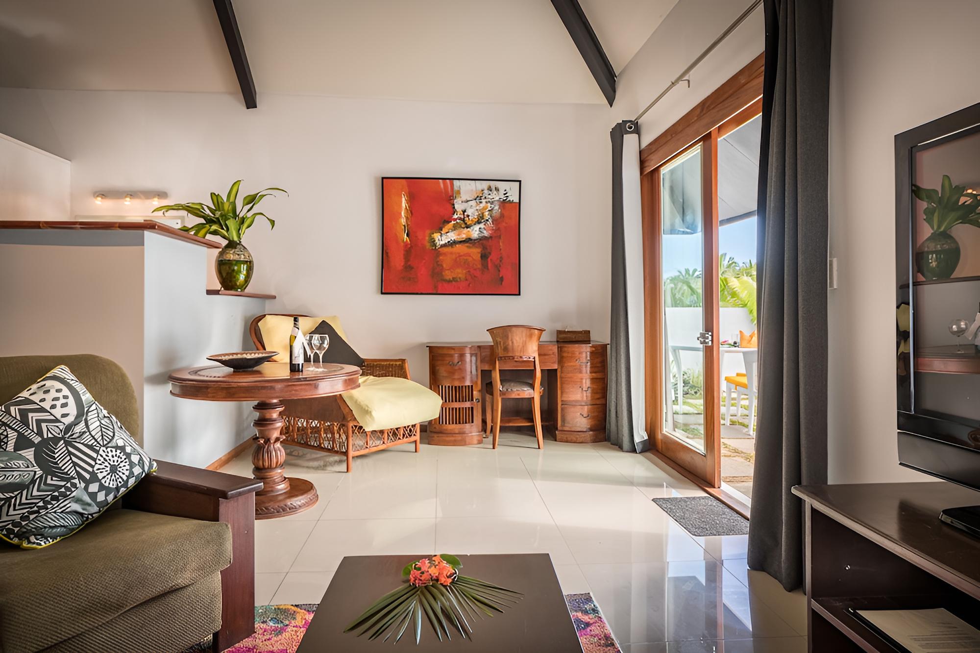 Elite Room, 1 King Bed, Private Pool photo 3