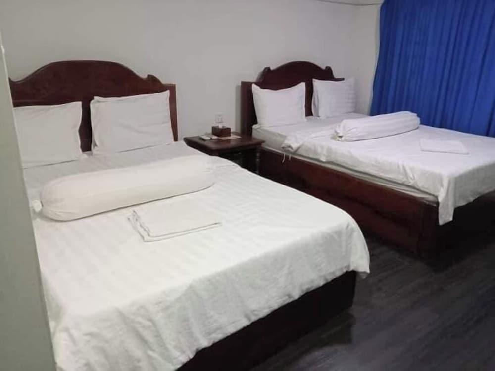 Standard Twin Room - Photo 5