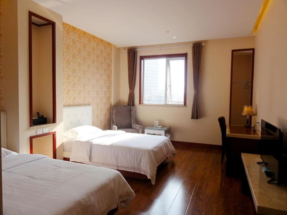 Superior Double or Twin Room photo 3