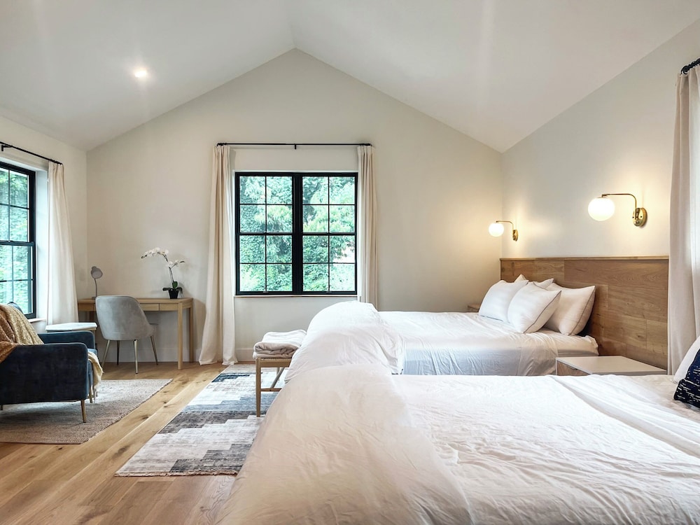 Luxury Quadruple Room photo 1