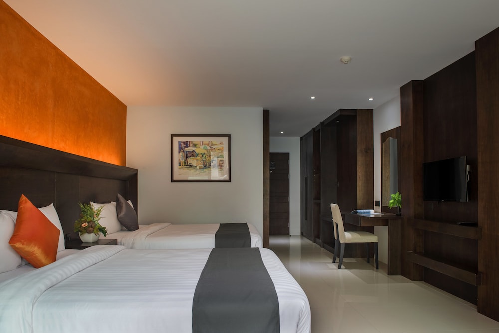Deluxe Room - Photo 7