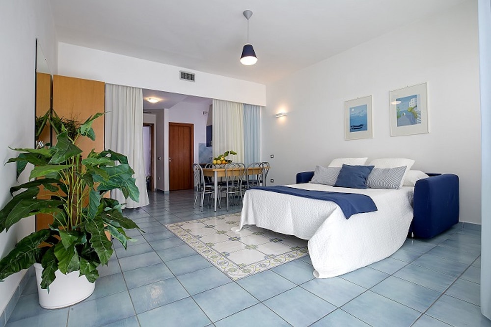 Superior Apartment, 1 Bedroom - Photo 3