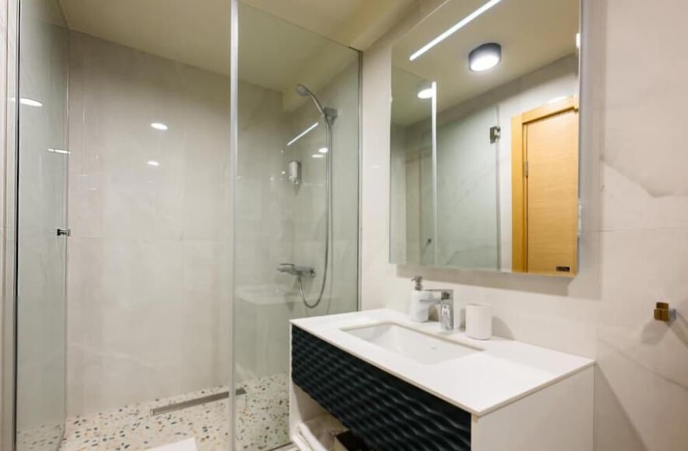 Superior Triple Room, Non Smoking photo 3