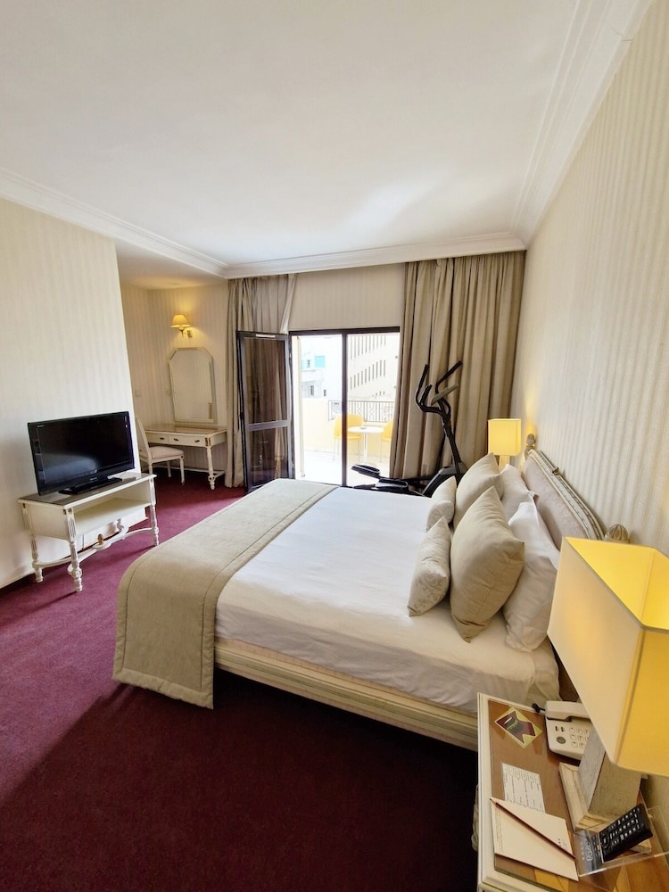 Suite Fourati