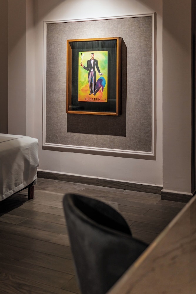 Double Room - Photo 17