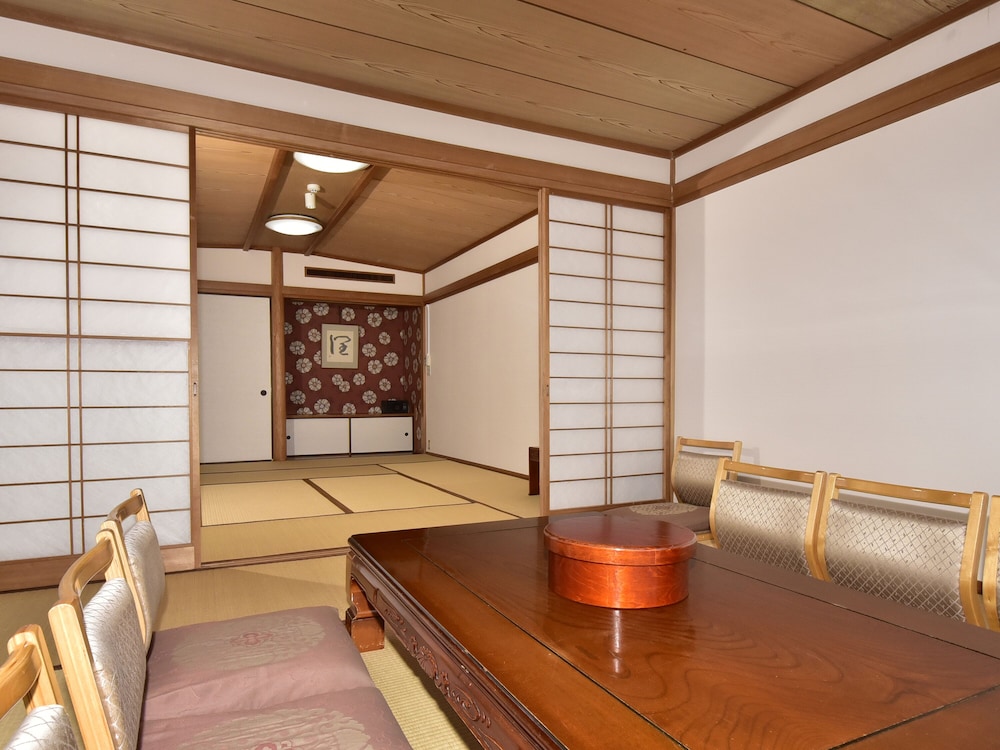 Ocean View Japanese Style Room A (516 sqft) Non Smoking - Photo 2
