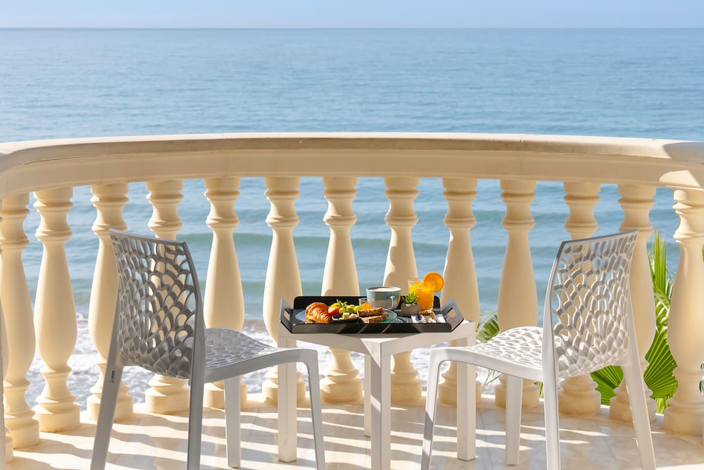 Suite, Sea View - Photo 2